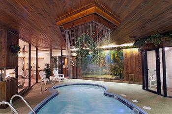 Sybaris Pool Suites Mequon Exterior foto